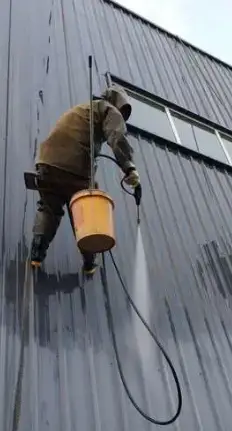 彩鋼板除油除塵清洗劑--彩鋼瓦除油除塵清潔劑--彩鋼板粉塵油污清洗劑